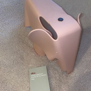 Vitra Elephant in Pink